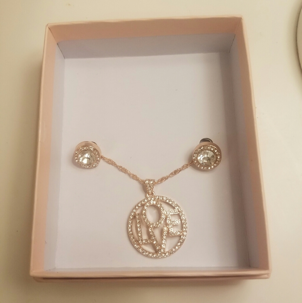 Beverly Hills Polo Club Necklace